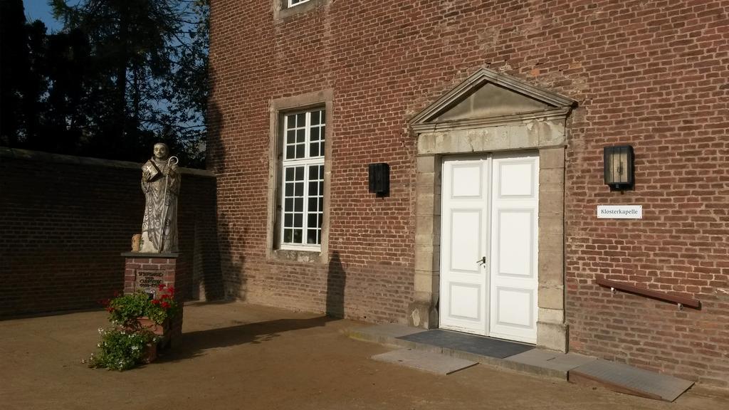 Kloster Langwaden Grevenbroich Dış mekan fotoğraf